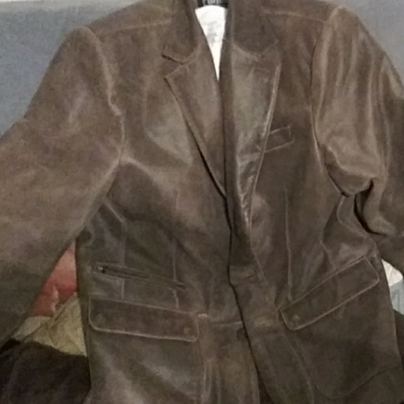 Leather jacket - Picture 1 of 4